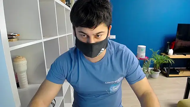 Snapshot of Tomguys chatting on 02/06/25, 07:51 Tomguys online show from 02/06/25, 07:51