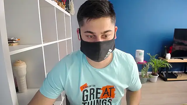 Snapshot of Tomguys chatting on 02/09/25, 12:30 Tomguys online show from 02/09/25, 12:30