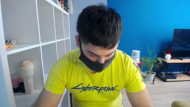 Snapshot of Tomguys chatting on 02/24/25, 07:55 Tomguys online show from 02/24/25, 07:55