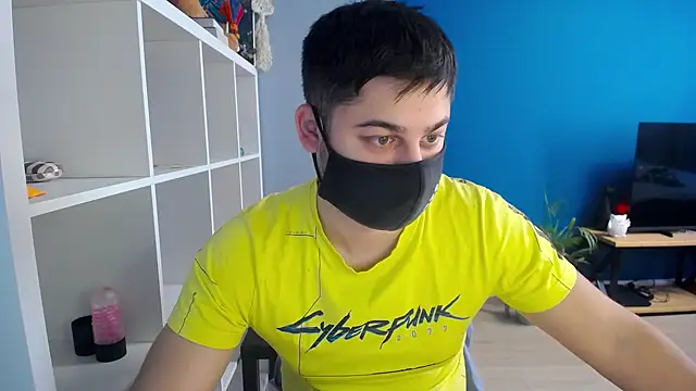 Snapshot of Tomguys chatting on 02/25/25, 09:53 Tomguys online show from 02/25/25, 09:53