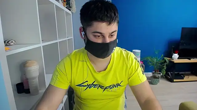 Snapshot of Tomguys chatting on 02/26/25, 07:42 Tomguys online show from 02/26/25, 07:42