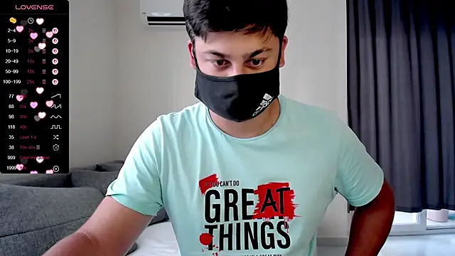 Snapshot of Tomguys chatting on 09/11/25, 02:17 Tomguys online show from 09/11/25, 02:17