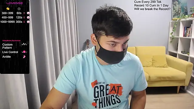 Snapshot of Tomguys chatting on 10/25/25, 08:00 Tomguys online show from 10/25/25, 08:00