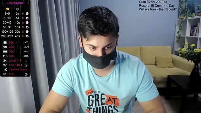 Snapshot of Tomguys chatting on 10/25/25, 08:03 Tomguys online show from 10/25/25, 08:03