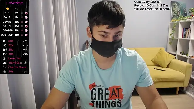 Snapshot of Tomguys chatting on 10/29/25, 07:32 Tomguys online show from 10/29/25, 07:32