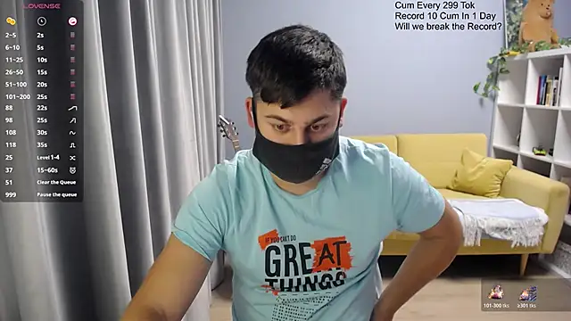 Snapshot of Tomguys chatting on 11/27/25, 02:19 Tomguys online show from 11/27/25, 02:19