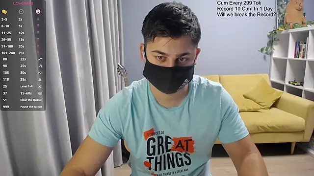 Snapshot of Tomguys chatting on 12/01/25, 07:24 Tomguys online show from 12/01/25, 07:24