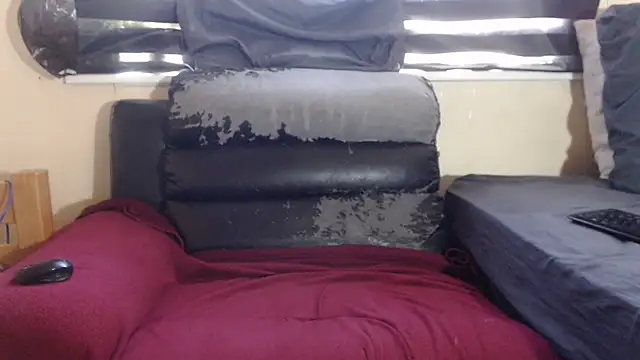 Sweetslender online show from 10/07/25, 05:15