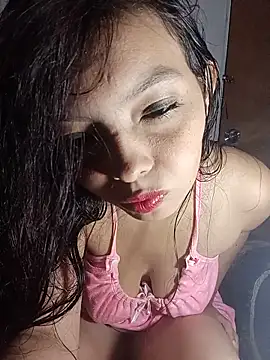 Snapshot of Melanymartinez105 chatting on 05/16/26, 02:41 Melanymartinez105 online show from 05/16/26, 02:41