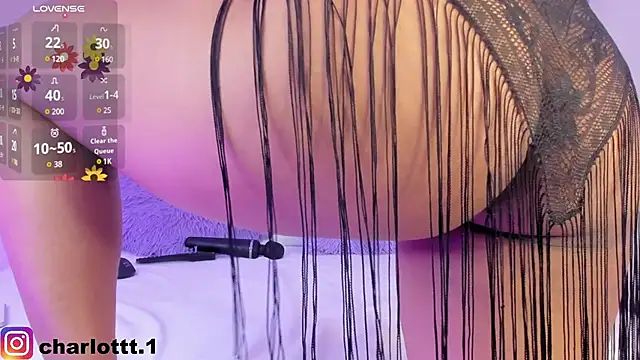 Snapshot of charlotte_250 chatting on 12/07/24, 12:08 charlotte 250 online show from 12/07/24, 12:08