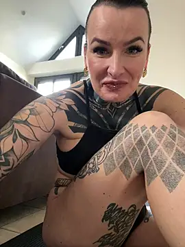 InkedBiitch online show from 02/08/25, 10:18