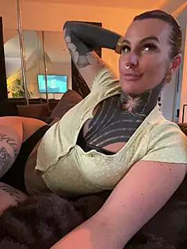 InkedBiitch online show from 04/17/26, 06:33