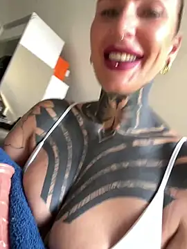 InkedBiitch online show from 04/27/26, 06:11