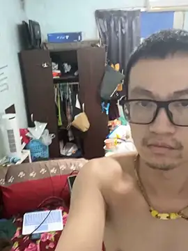 Snapshot of Exposedsian chatting on 04/11/26, 04:17 Exposedsian online show from 04/11/26, 04:17