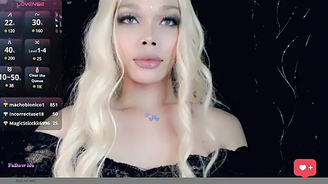 Snapshot of sugar_bbyxx chatting on 12/20/24, 10:27 sugar bbyxx online show from 12/20/24, 10:27