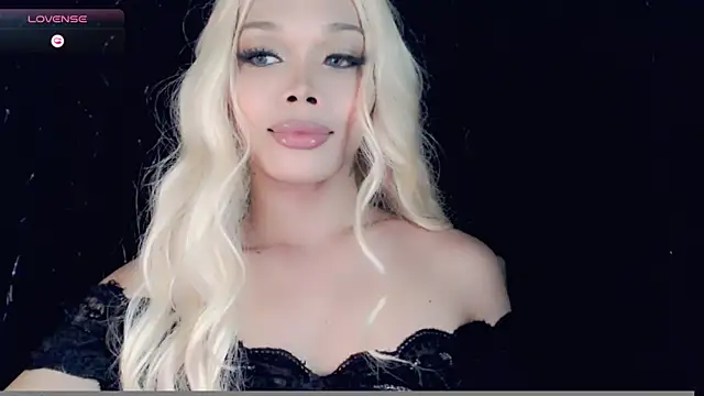 Snapshot of sugar_bbyxx chatting on 12/29/24, 10:01 sugar bbyxx online show from 12/29/24, 10:01