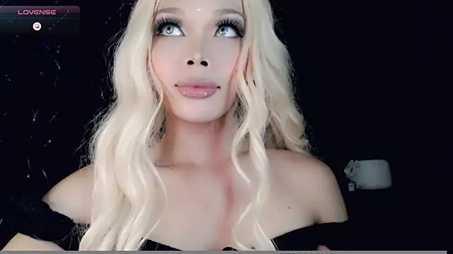 Snapshot of sugar_bbyxx chatting on 01/09/25, 05:44 sugar bbyxx online show from 01/09/25, 05:44