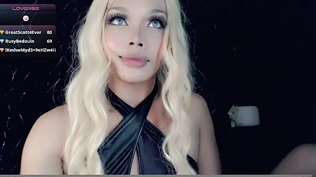 Snapshot of sugar_bbyxx chatting on 01/10/25, 12:36 sugar bbyxx online show from 01/10/25, 12:36