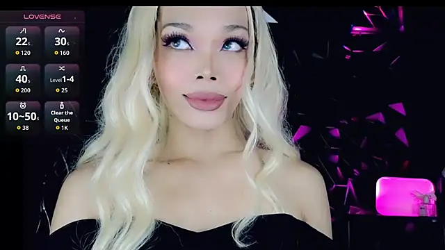 Snapshot of sugar_bbyxx chatting on 09/28/25, 09:42 sugar bbyxx online show from 09/28/25, 09:42
