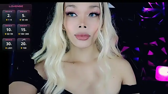Snapshot of sugar_bbyxx chatting on 10/03/25, 09:12 sugar bbyxx online show from 10/03/25, 09:12