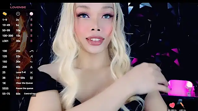 Snapshot of sugar_bbyxx chatting on 10/23/25, 05:07 sugar bbyxx online show from 10/23/25, 05:07
