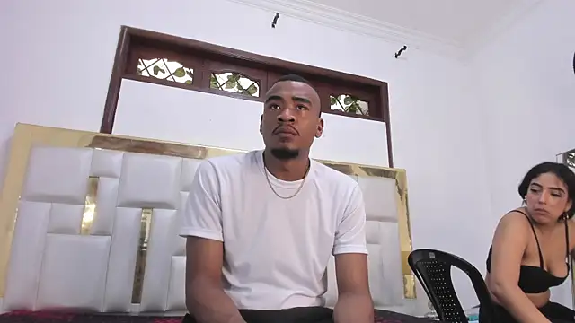 Kylieandjhonny online show from 01/25/25, 06:24