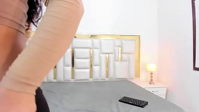 Kylieandjhonny online show from 03/14/25, 06:50