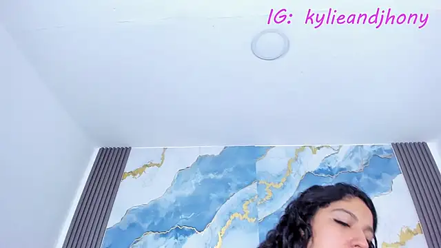 Kylieandjhonny online show from 10/02/25, 07:54