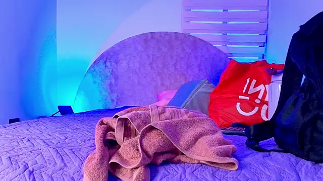  ebony-queen  online show from 11/26/25, 12:06