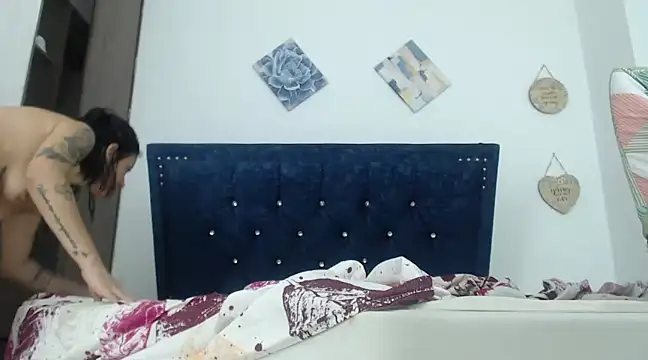 QueenSquirt  online show from 01/03/25, 07:29