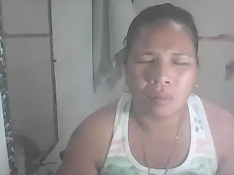 hotwet mama4uxx online show from 03/04/25, 07:41