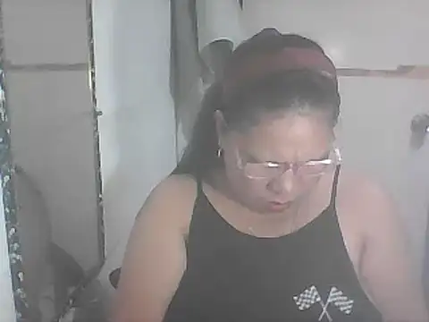 hotwet mama4uxx online show from 03/05/25, 02:23