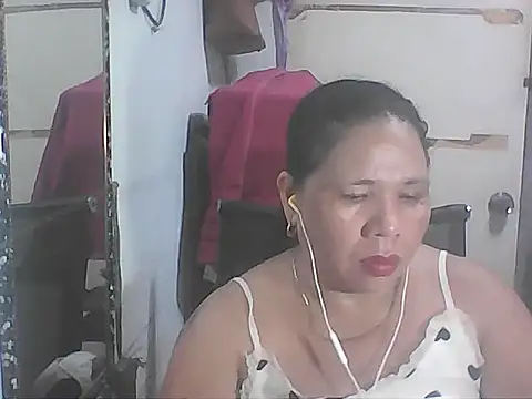 hotwet mama4uxx online show from 01/09/26, 04:21