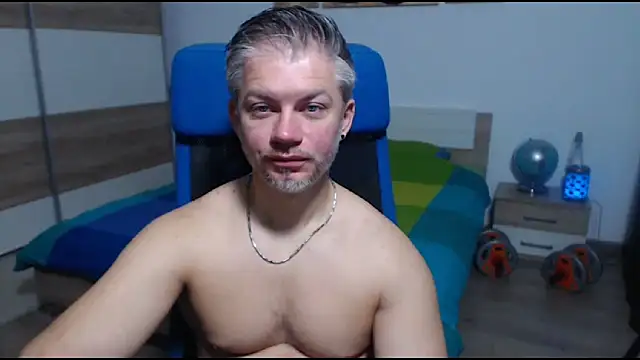 Snapshot of RobbyShawz chatting on 10/25/25, 05:37 RobbyShawz online show from 10/25/25, 05:37