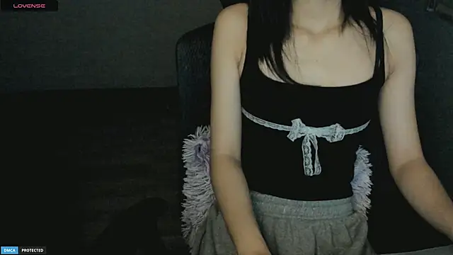 Snapshot of Ayase_momo chatting on 03/09/25, 06:43 Ayase momo online show from 03/09/25, 06:43