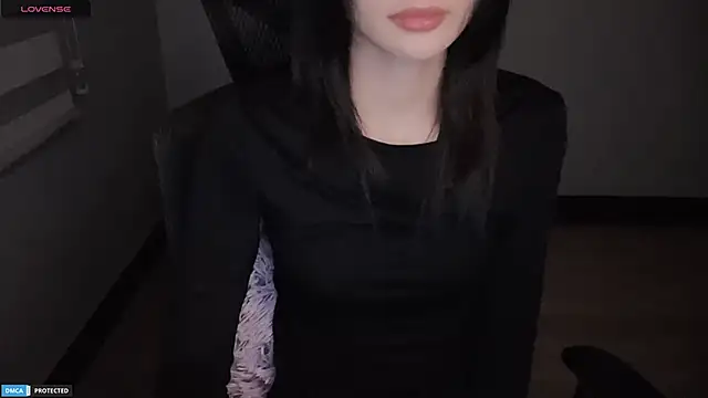 Snapshot of Ayase_momo chatting on 03/10/25, 08:34 Ayase momo online show from 03/10/25, 08:34