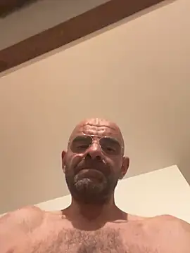 slim1976006 online show from 07/04/26, 01:34