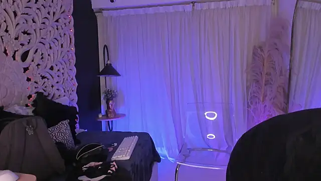 pamela doll3 online show from 11/23/25, 05:40