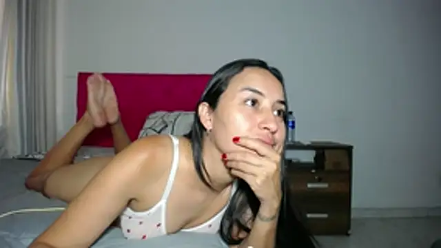 Snapshot of LisaRiveraxxx chatting on 10/24/25, 05:53 LisaRiveraxxx online show from 10/24/25, 05:53