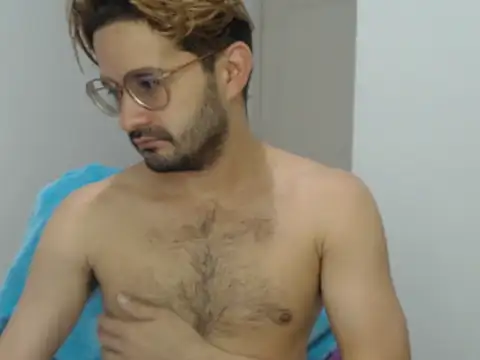 Snapshot of peterannaud chatting on 09/29/25, 11:04 peterannaud online show from 09/29/25, 11:04