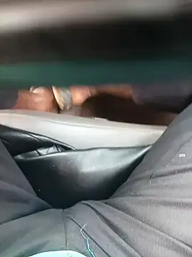 Snapshot of Royalk2030 chatting on 03/03/26, 08:20 Royalk2030 online show from 03/03/26, 08:20