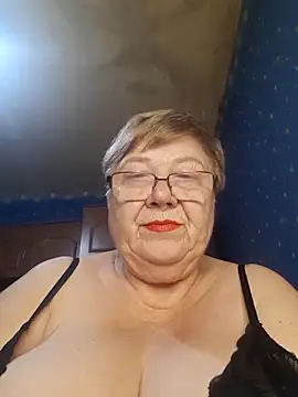 Lena Gaby online show from 11/17/25, 07:41