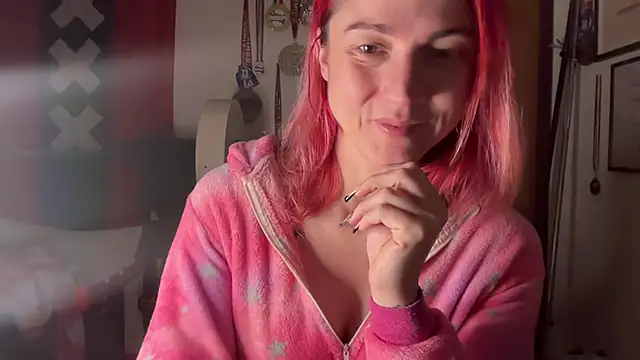 Snapshot of Nikky_Divine chatting on 01/16/25, 07:31 Nikky Divine online show from 01/16/25, 07:31