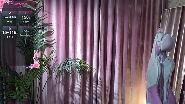 01 lili 01 online show from 11/08/25, 02:06