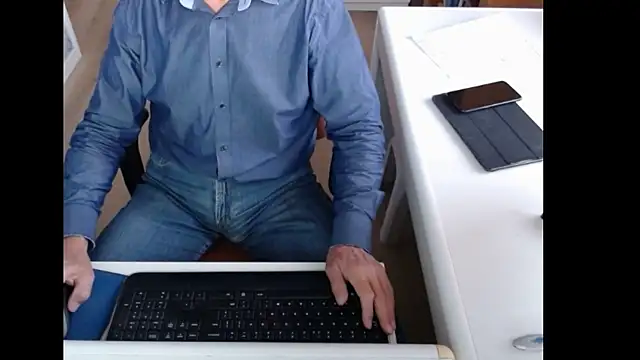 dutchpornking online show from 10/03/25, 06:43