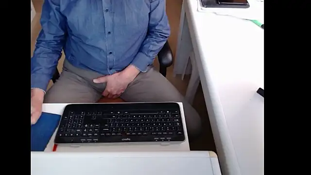 dutchpornking online show from 02/18/26, 03:19