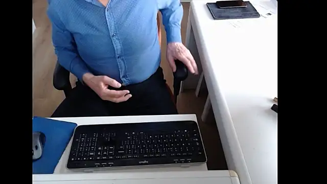 dutchpornking online show from 04/18/26, 06:28