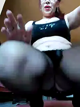 Chriss Tinaa online show from 01/01/25, 10:00