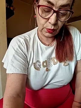 Chriss Tinaa online show from 06/04/26, 04:07