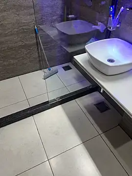 Snapshot of luciferdxm5 chatting on 12/07/24, 04:20 luciferdxm5 online show from 12/07/24, 04:20